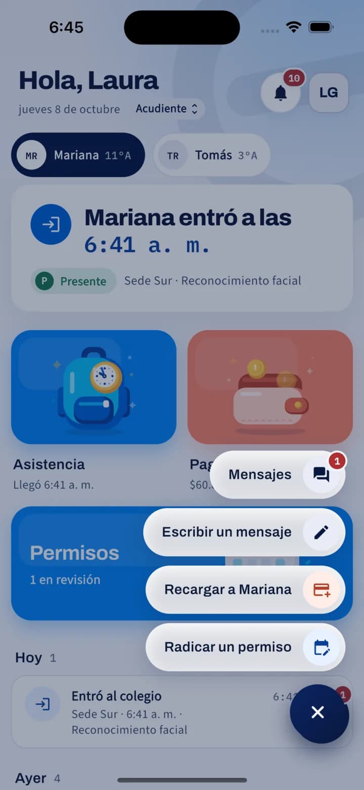 Botón de accesos directos abierto: mensajes, escribir un mensaje, recargar a Mariana y radicar un permiso.